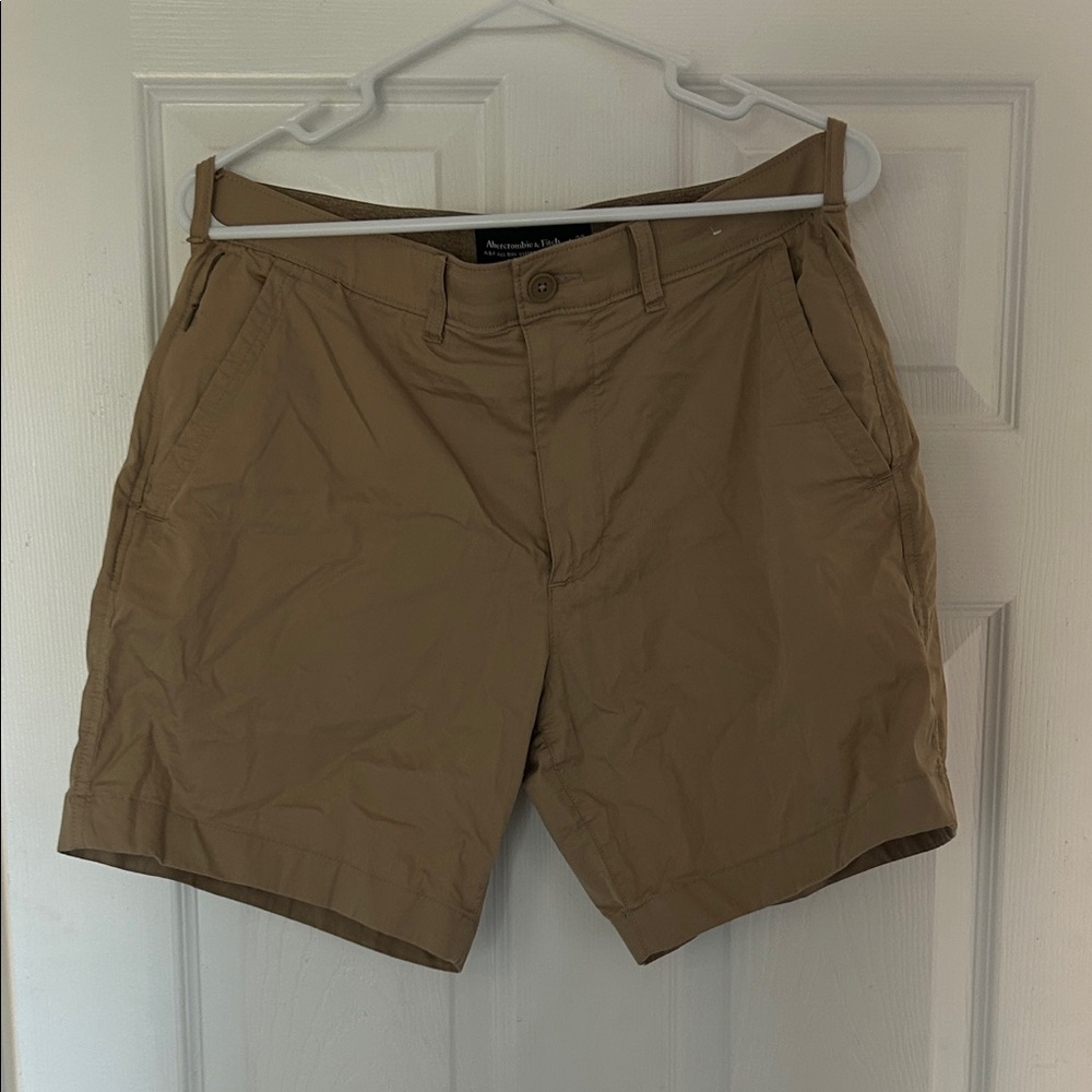 Abercrombie & Fitch Men's Brown Flat Front Shorts